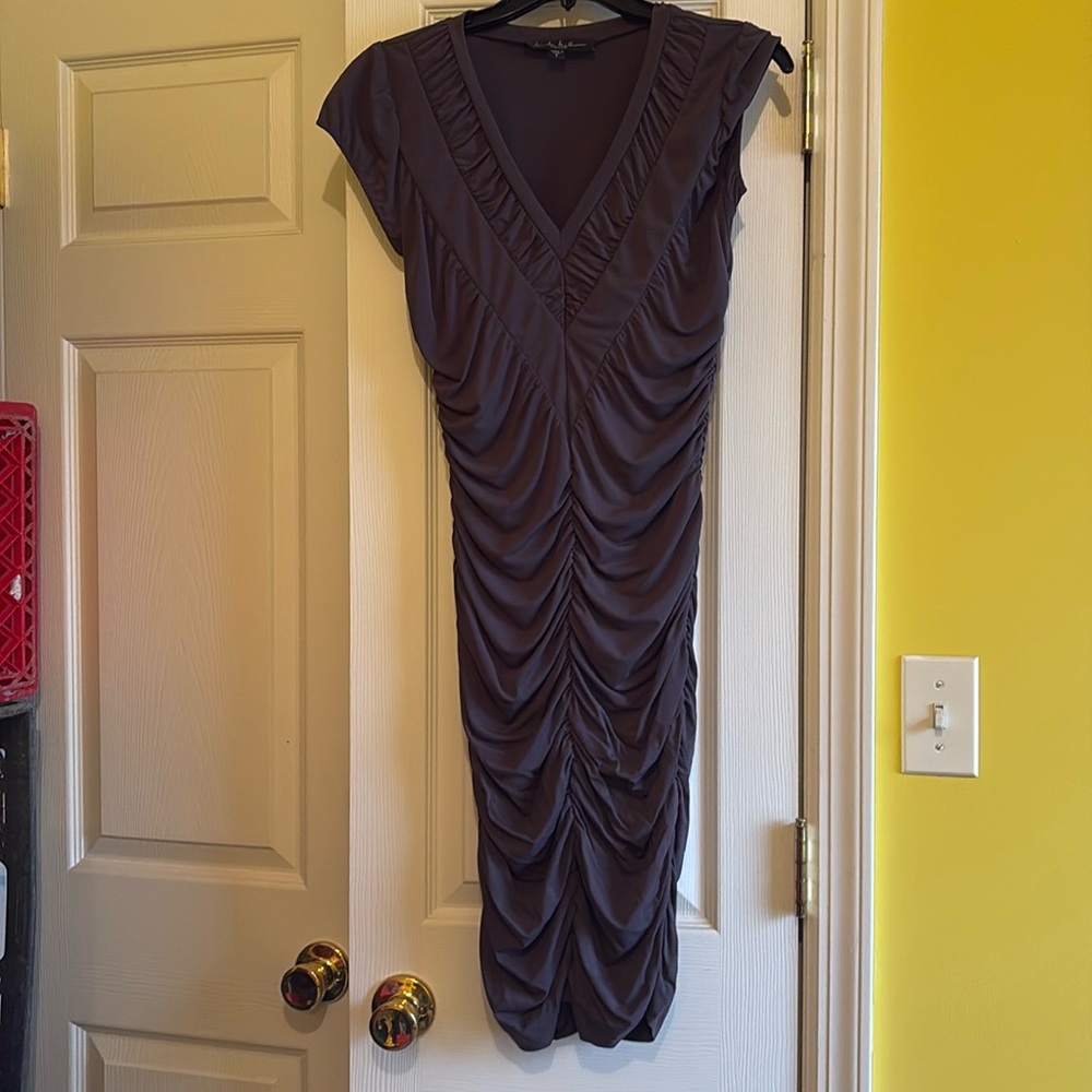 Gorgeous “Nicole Miller” Dress 👗!